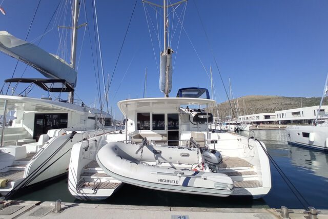 Lagoon 40 - 4 + 2 cab Ohana
